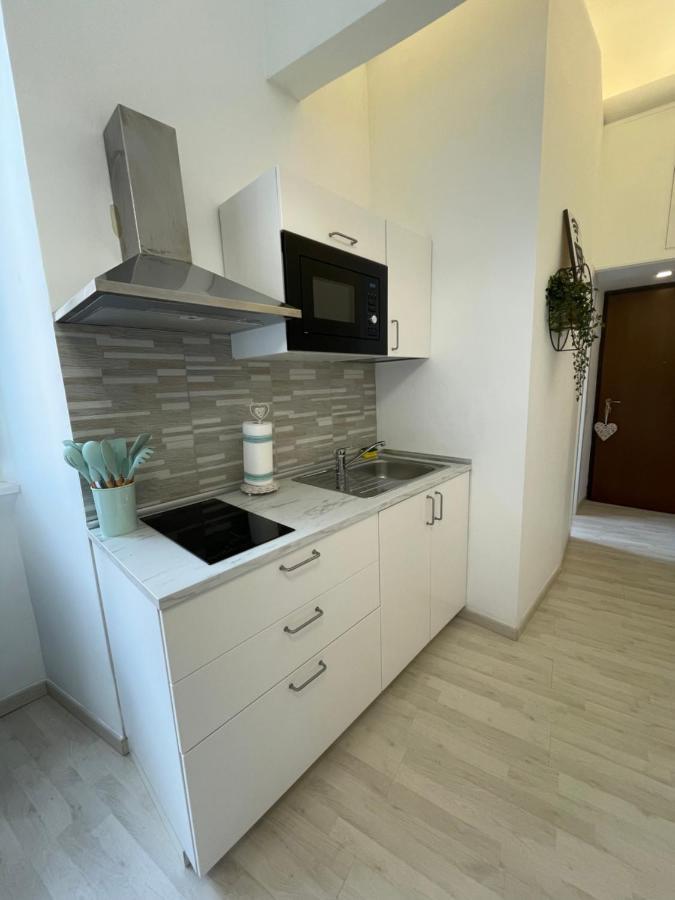 Nazionale 221 Mamila Suite Rome Bagian luar foto